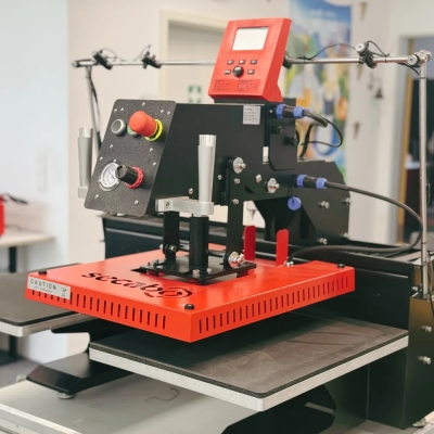 TPD7 SMART x Laser - prasa termotransferowa pneumatyczna, dwupłytowa z opcją wymiany płyt i laserem pozycjonującym, otwierana do góry [40 x 50 cm]