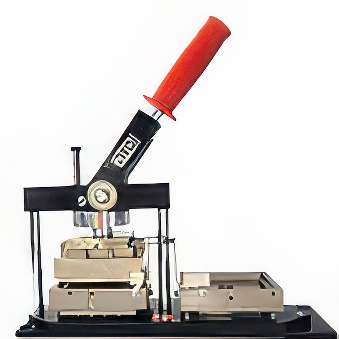 Maszynka do robienia magnesów na lodówkę